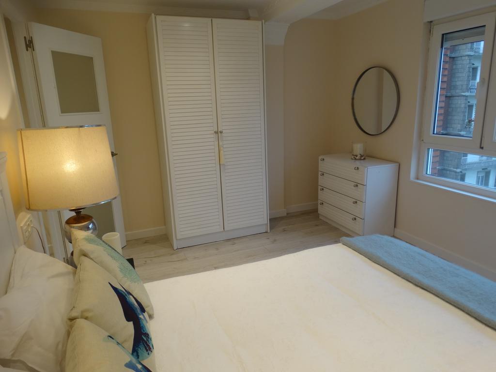 La Casa Del Marino Apartment Aviles Bilik gambar
